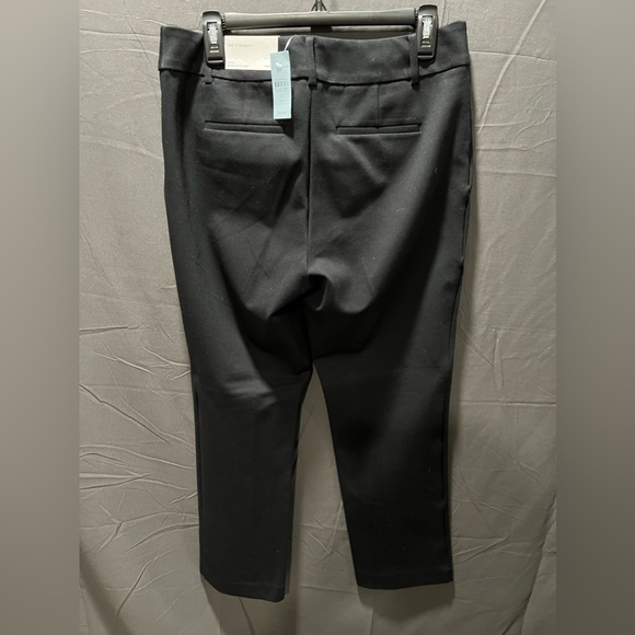 Ann Taylor Factory Pants Womens Size 10P Black Signature Flat Front Straight Leg - Picture 2 of 4